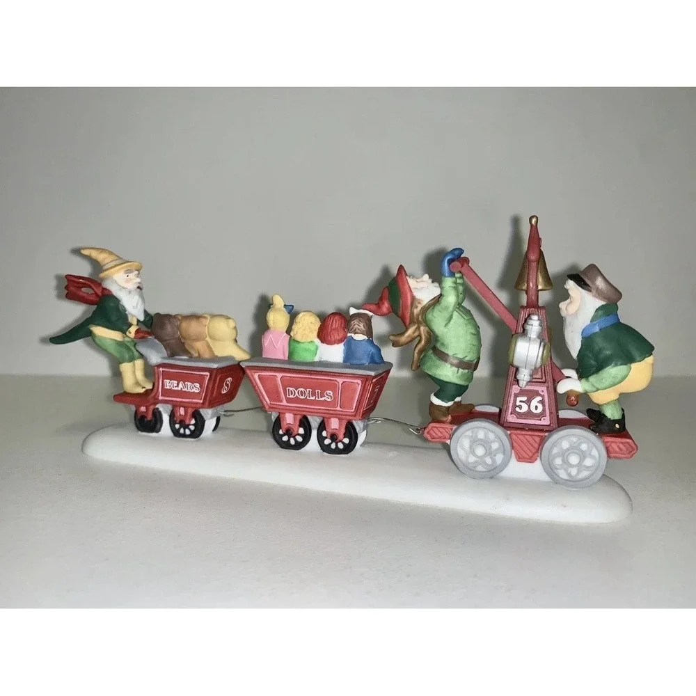 Dept 56 Heritage Vtg Accessories 56367 Last‎ Minute Delivery Retired Piece